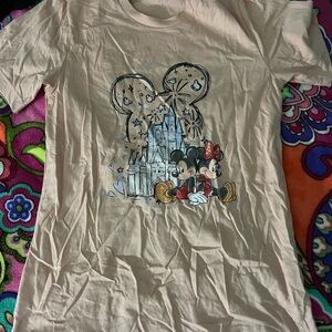 Bella Canvas T-Shirt - light pink with Mickey & Minnie Design